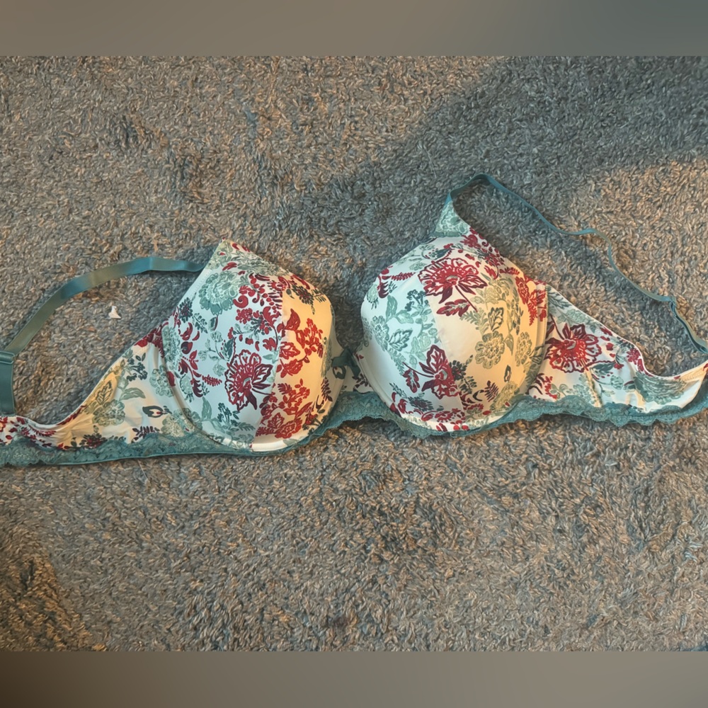 Adore Me floral underwire bra size 42D